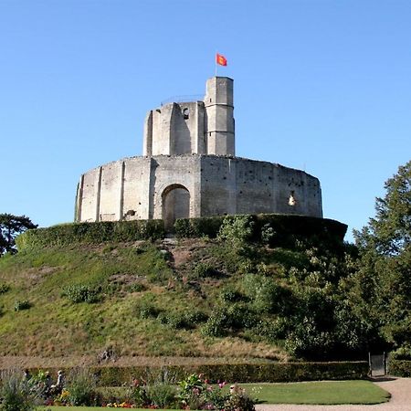 Superbe Studio Face Au Chateau ジゾー エクステリア 写真